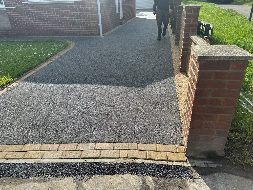 Resin and Block Paved Driveway